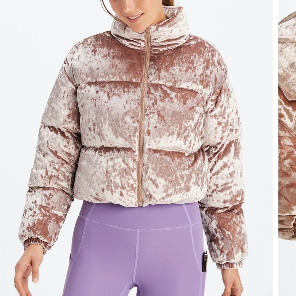 Fabletics Wander Crushed Velour Cropped Puffer Jacket XXS Rose Gold